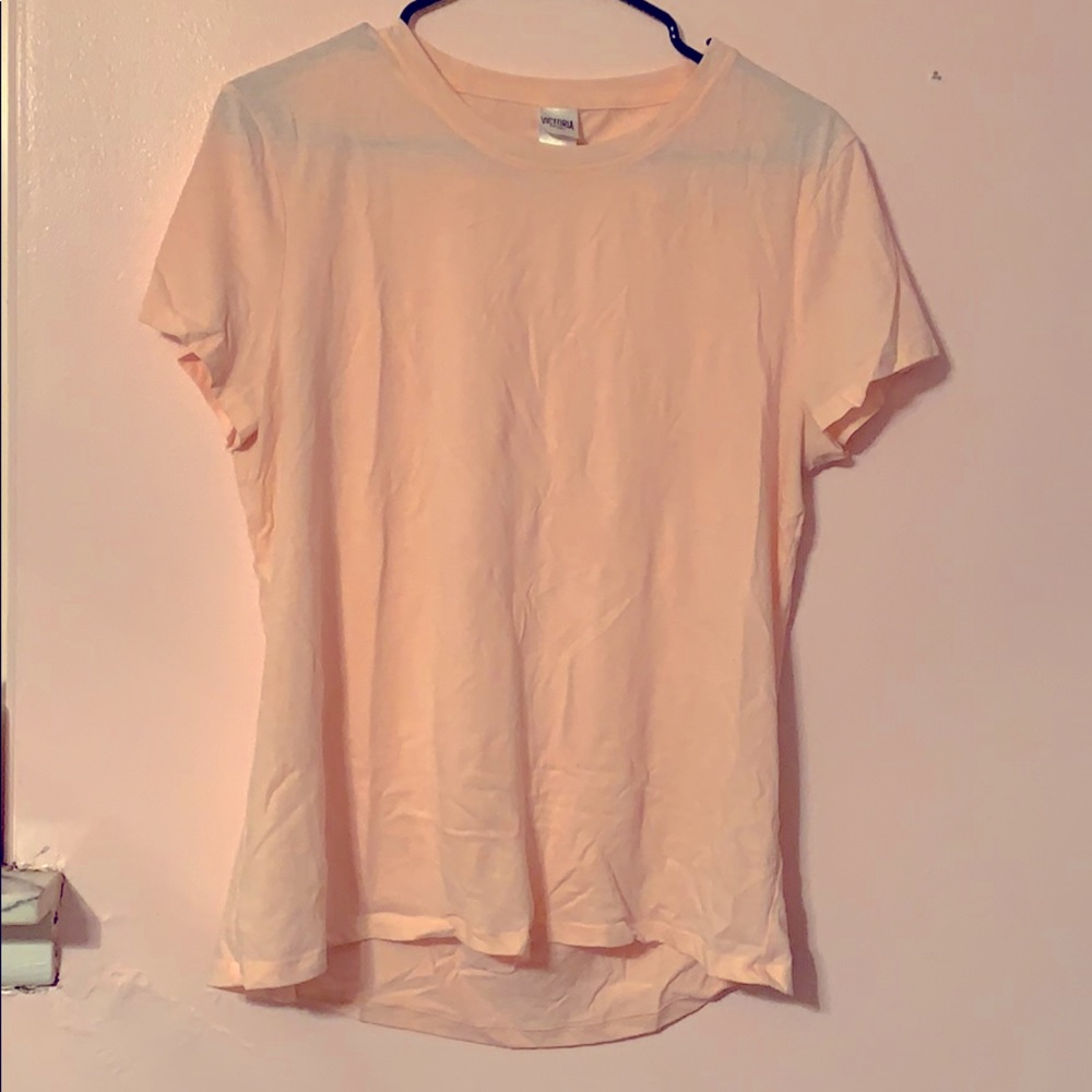 Pink tshirt with open back